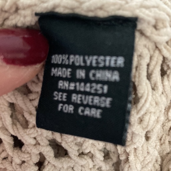 Large Crop Cream Moon and Madison knit sweater  GUC smoke free home - Picture 3 of 4